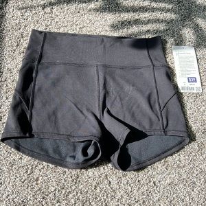 Lululemon in movement short size 8